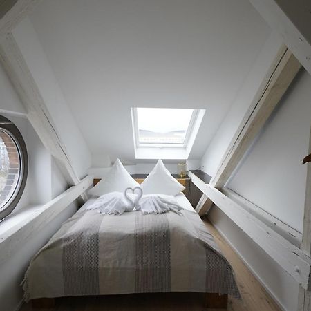 Kuenstlerzimmer Im Kulturhaus Haeselburg Gera Bagian luar foto