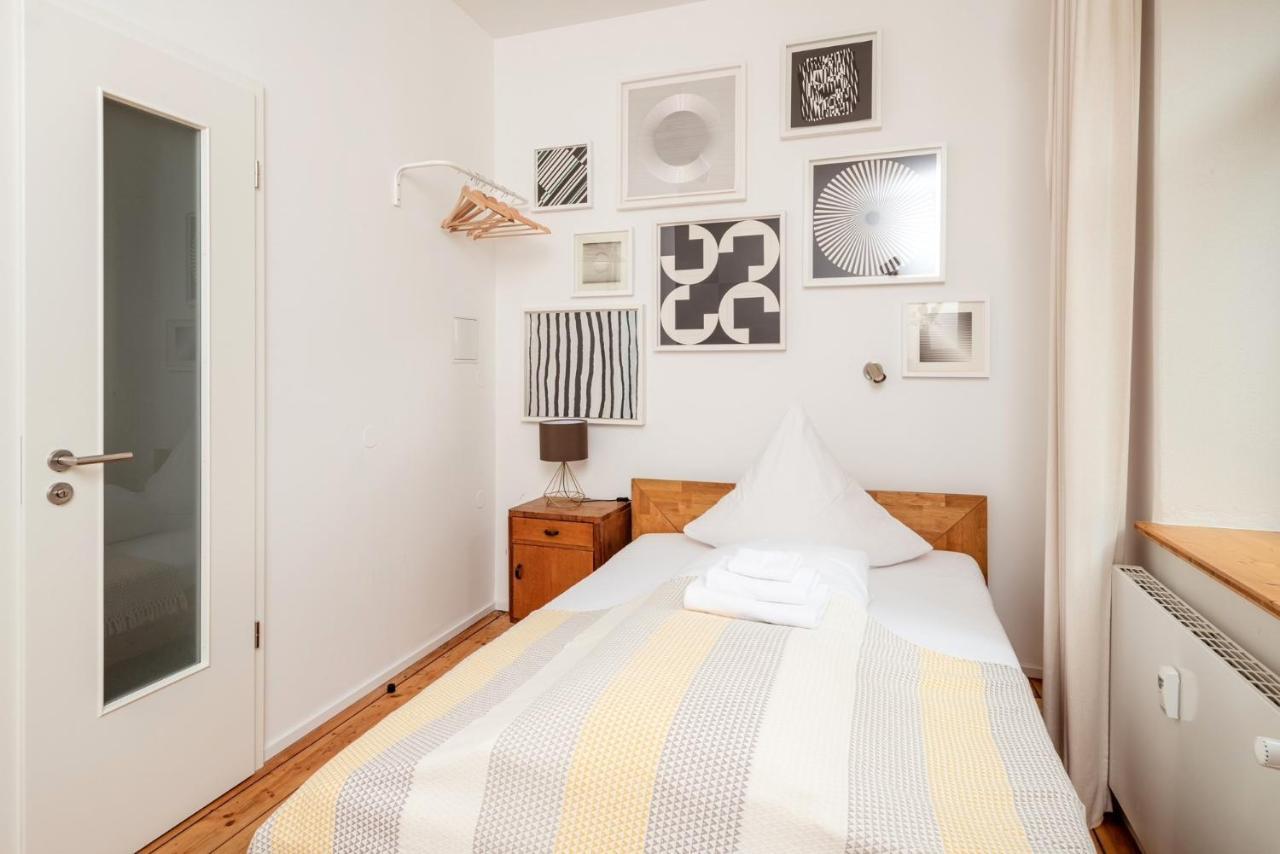 Kuenstlerzimmer Im Kulturhaus Haeselburg Gera Bagian luar foto