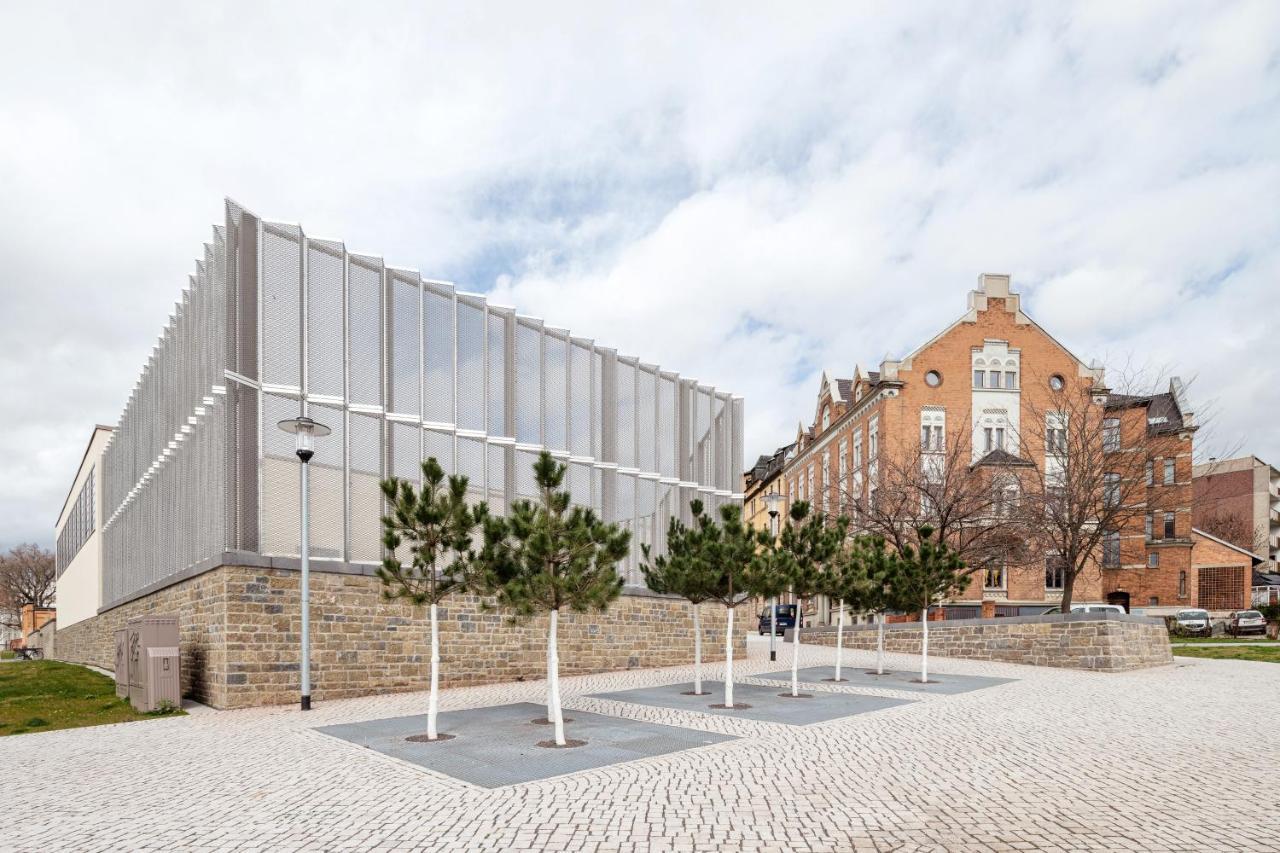 Kuenstlerzimmer Im Kulturhaus Haeselburg Gera Bagian luar foto