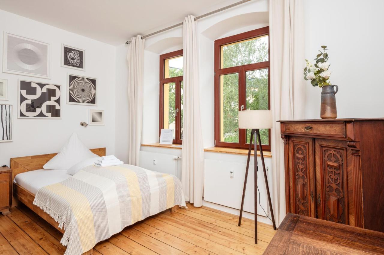 Kuenstlerzimmer Im Kulturhaus Haeselburg Gera Bagian luar foto