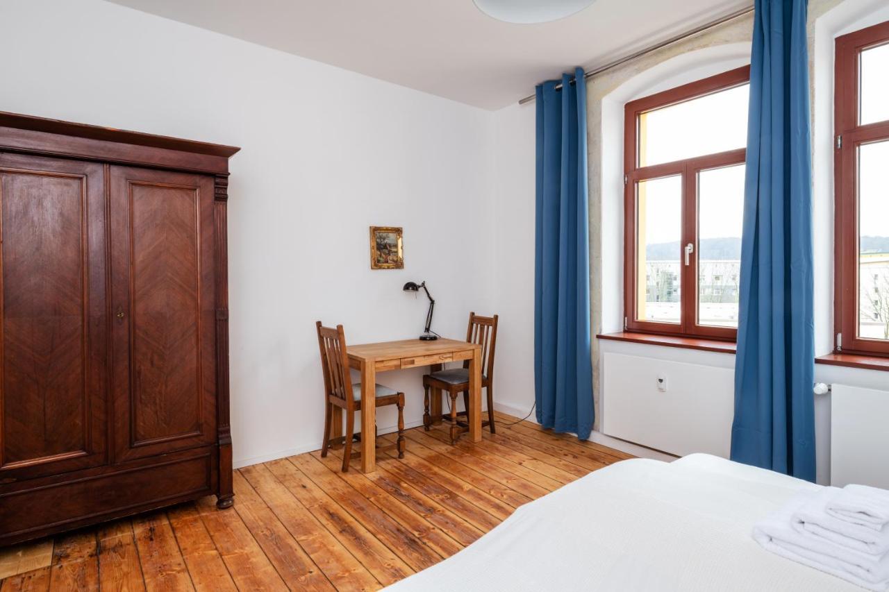Kuenstlerzimmer Im Kulturhaus Haeselburg Gera Bagian luar foto