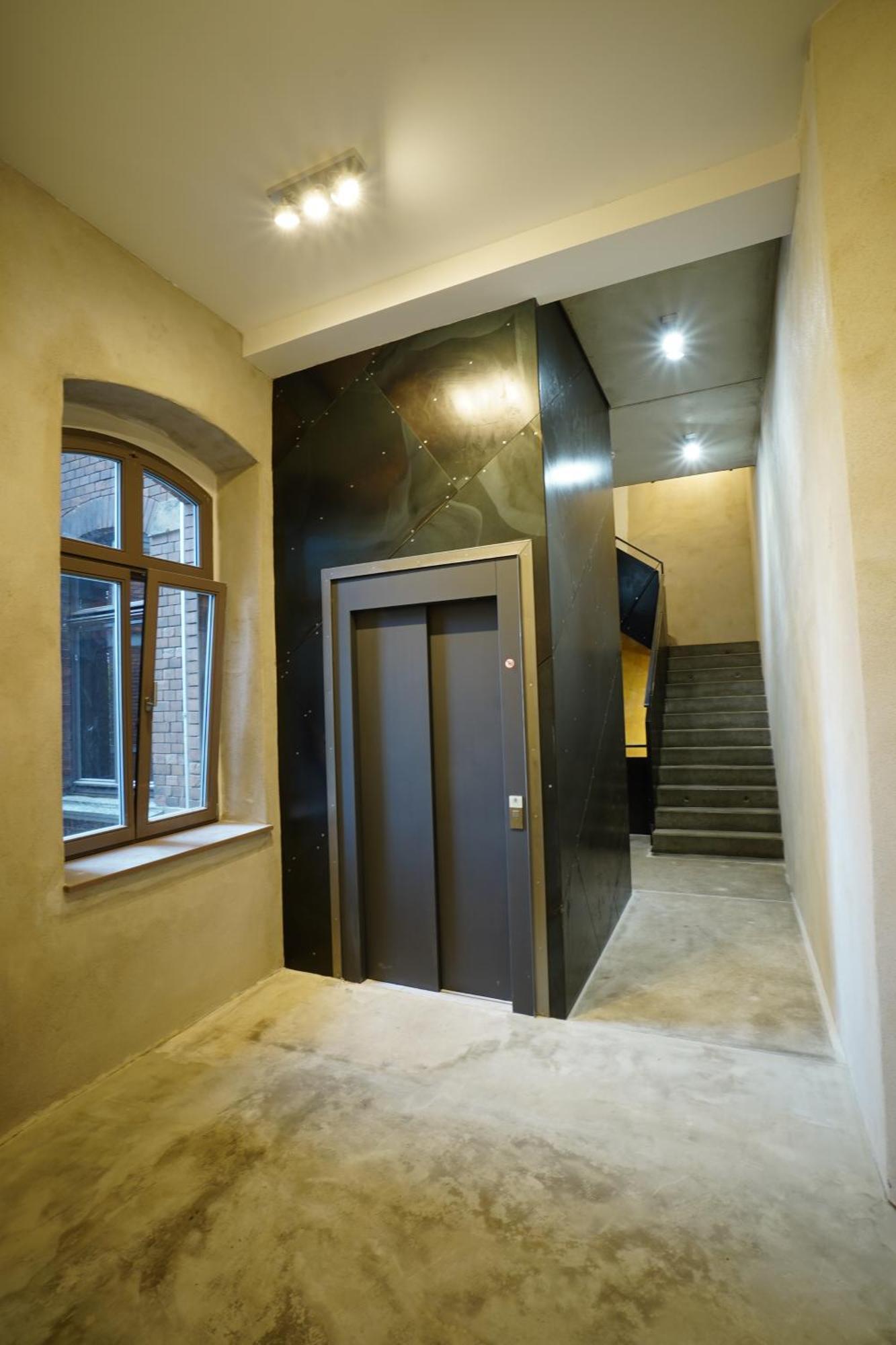 Kuenstlerzimmer Im Kulturhaus Haeselburg Gera Bagian luar foto