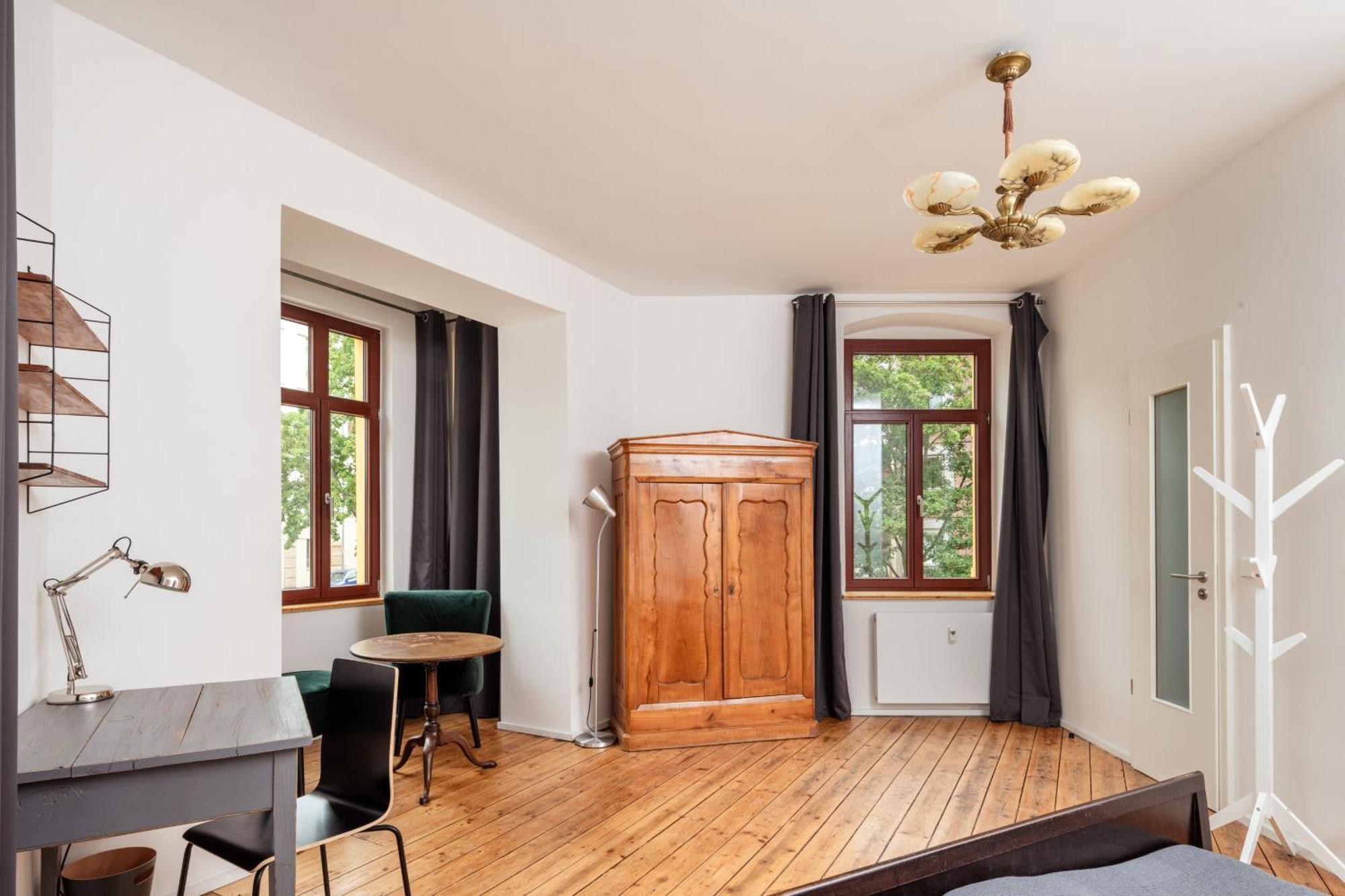 Kuenstlerzimmer Im Kulturhaus Haeselburg Gera Bagian luar foto