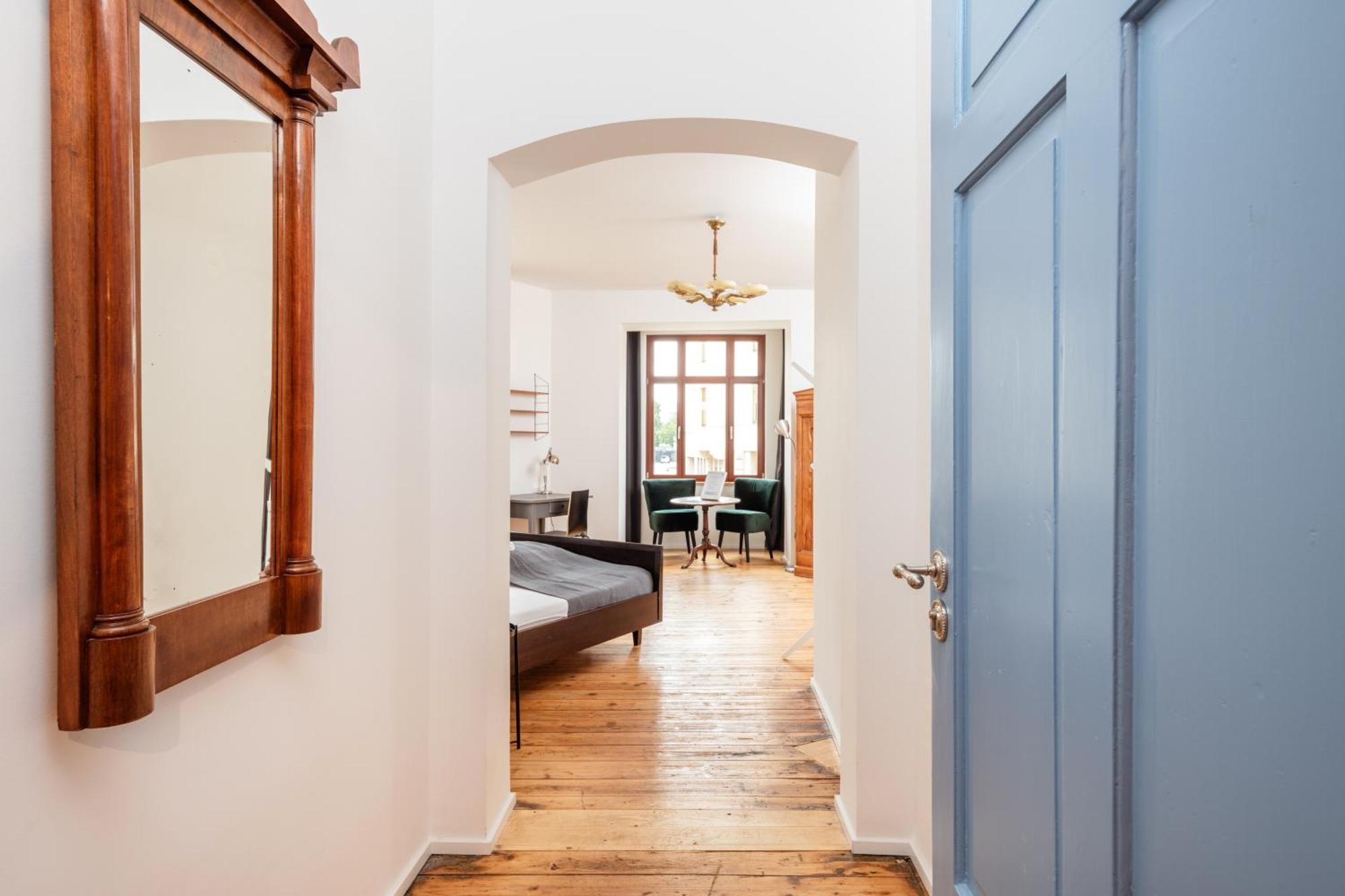 Kuenstlerzimmer Im Kulturhaus Haeselburg Gera Bagian luar foto