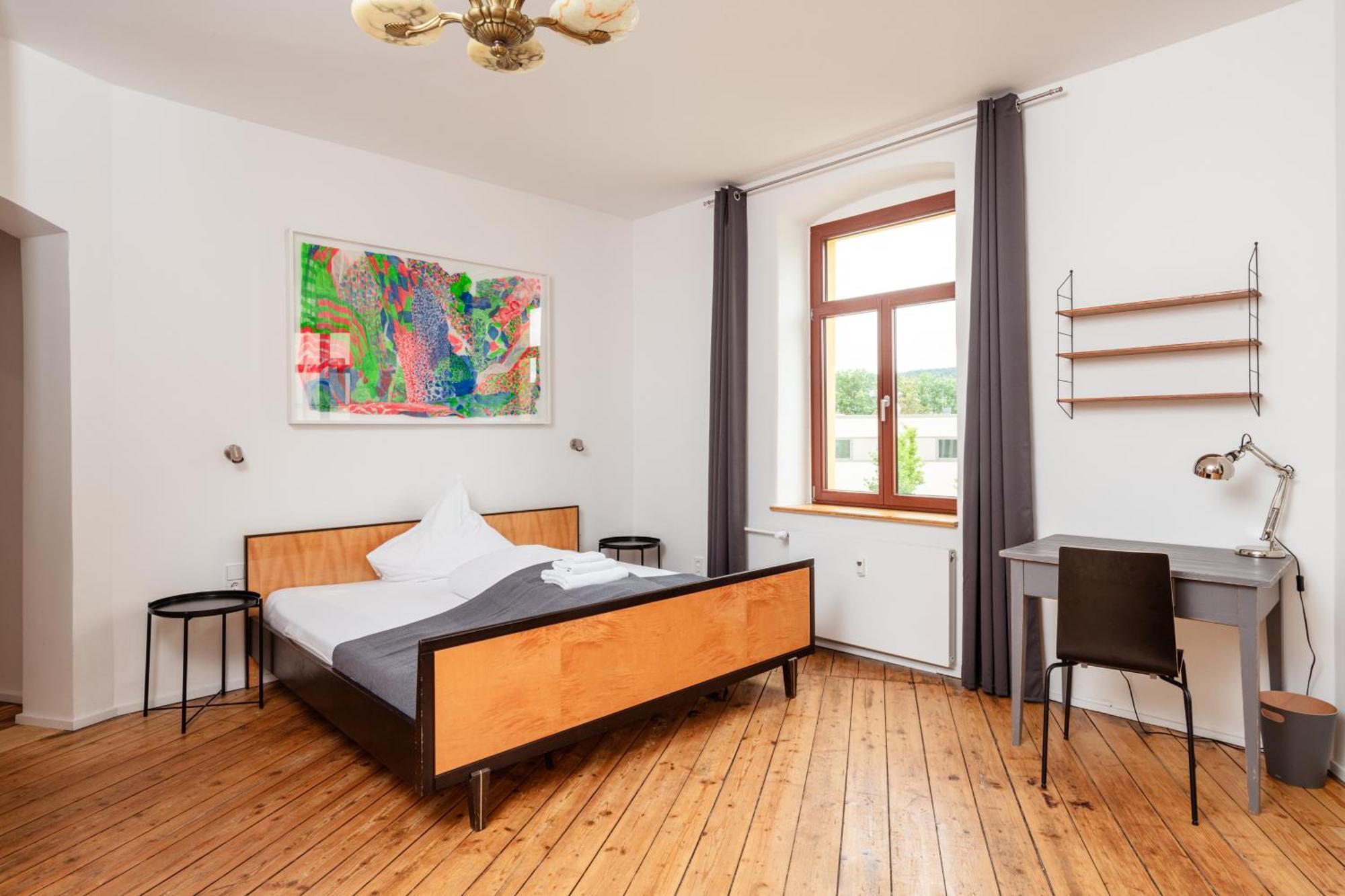 Kuenstlerzimmer Im Kulturhaus Haeselburg Gera Bagian luar foto