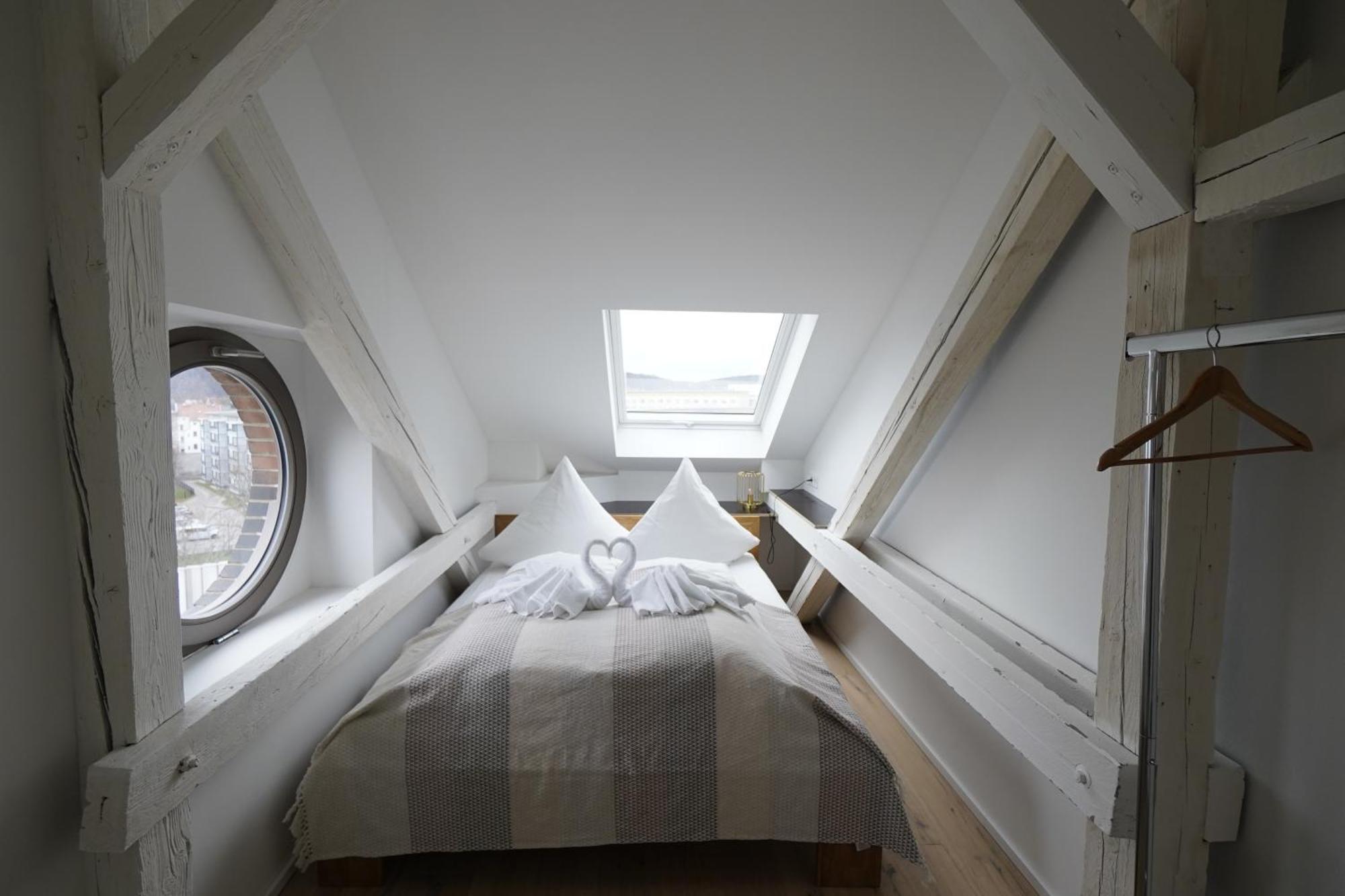 Kuenstlerzimmer Im Kulturhaus Haeselburg Gera Bagian luar foto