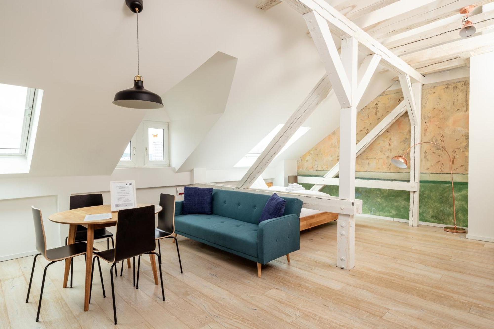 Kuenstlerzimmer Im Kulturhaus Haeselburg Gera Bagian luar foto